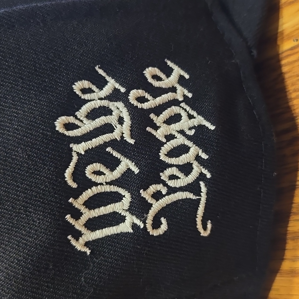 Black Baseball Cap LA - Picture 5 of 10